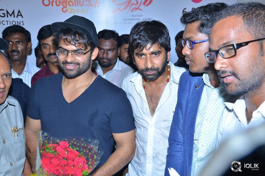 Winner-Movie-Team-at-Chaitanya-College-in-Warangal